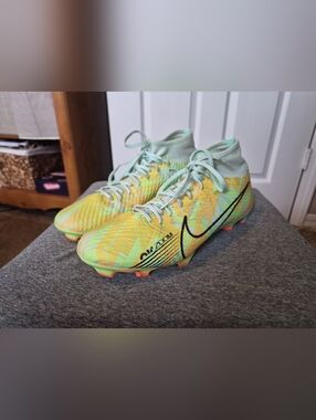 Men's Nike Mercurial Superfly 9 Academy FG/MG (DJ5625-343) Soccer Cleats Sz. 8